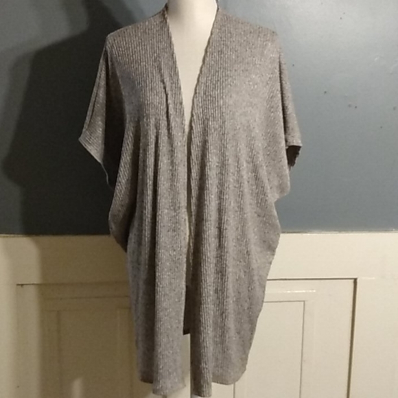 Charlotte Russe Sweaters - 🔴6/$15  Charlotte russe cardigan